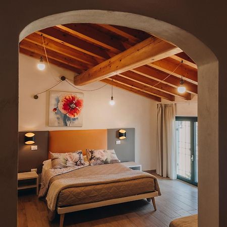 Agriturismo" Il Glicine Bianco" มอนซามบาโน ภายนอก รูปภาพ