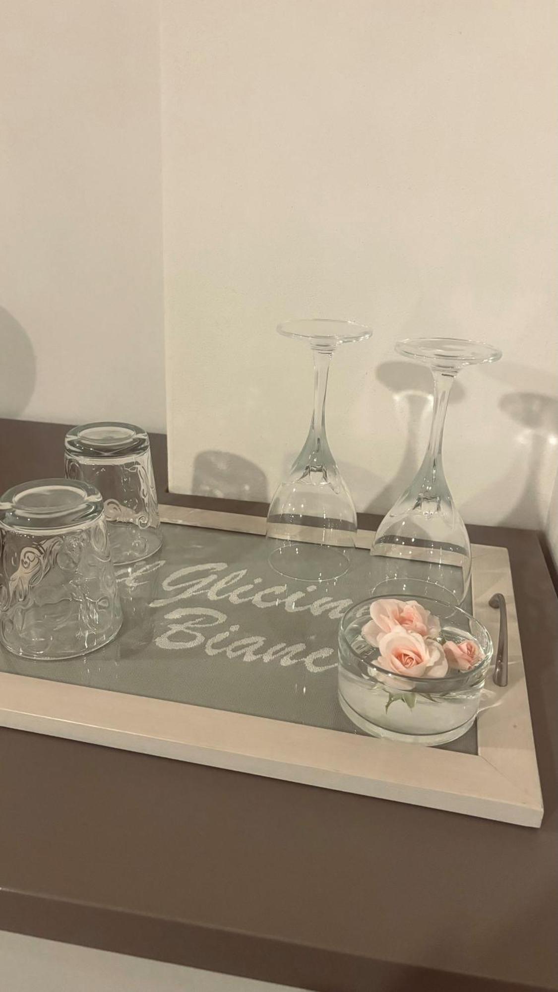 Agriturismo" Il Glicine Bianco" มอนซามบาโน ภายนอก รูปภาพ