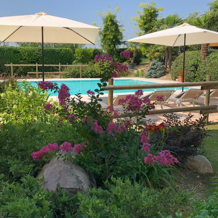 Agriturismo" Il Glicine Bianco" มอนซามบาโน ภายนอก รูปภาพ